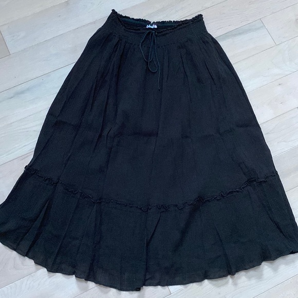 Bonpoint black cotton lined maxi smocked skirt